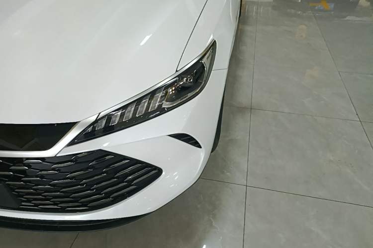 Used BYD Qin PLUS 2025 DM-i Smart Drive 55KM Leading Model Left Front Headlight