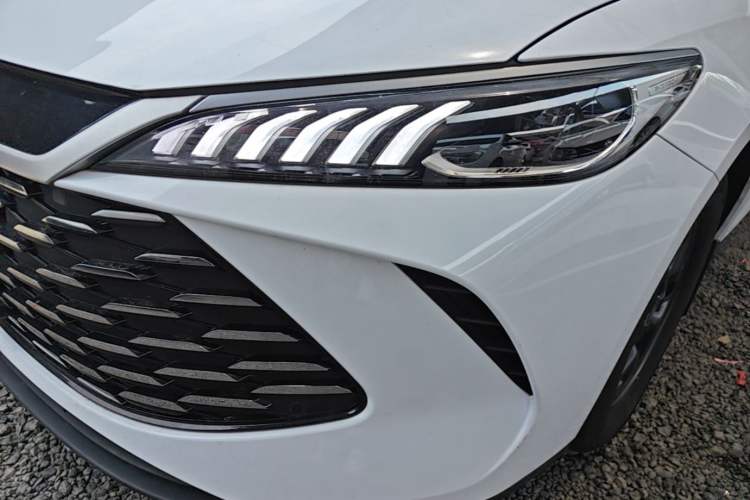 Used BYD Qin PLUS 2025 DM-i Smart Drive 55KM Leading Model Left Front Headlight