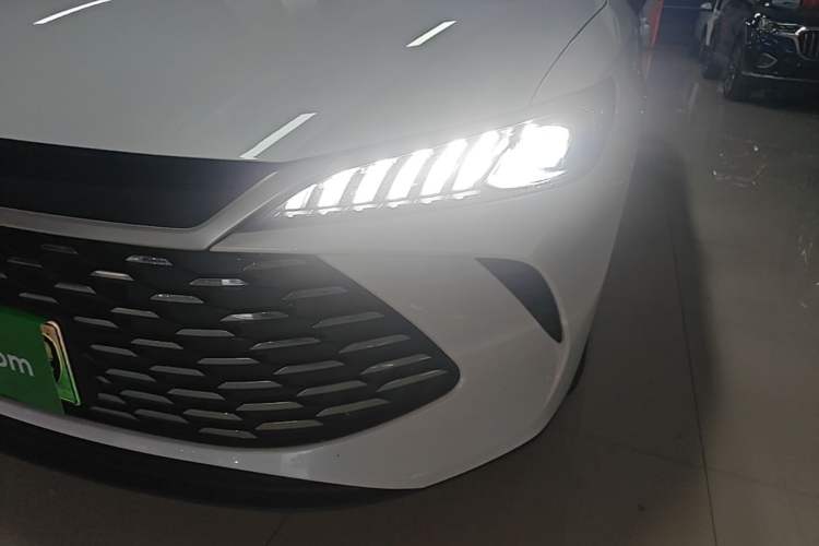 Used BYD Qin PLUS 2025 DM-i Smart Drive 55KM Leading Model Left Front Headlight