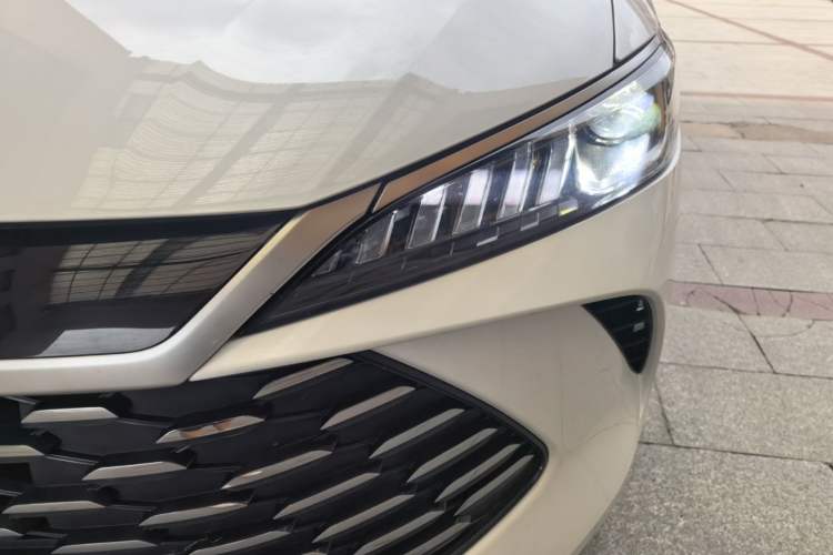 Used BYD Qin PLUS 2025 DM-i Smart Drive 55KM Leading Model Left Front Headlight