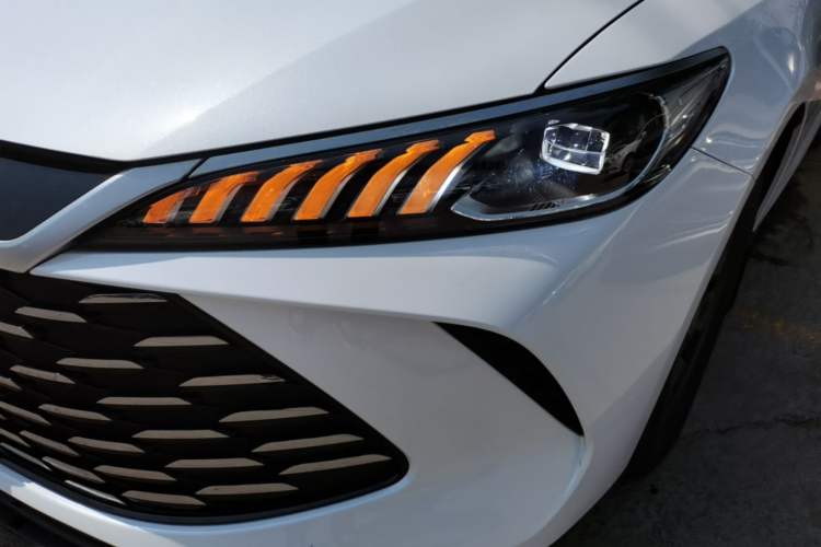 Used BYD Qin PLUS 2025 DM-i Smart Drive 55KM Leading Model Left Front Headlight