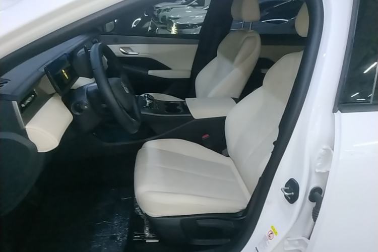 Used BYD Qin PLUS 2025 DM-i Smart Drive 55KM Leading Model Left Front Seat