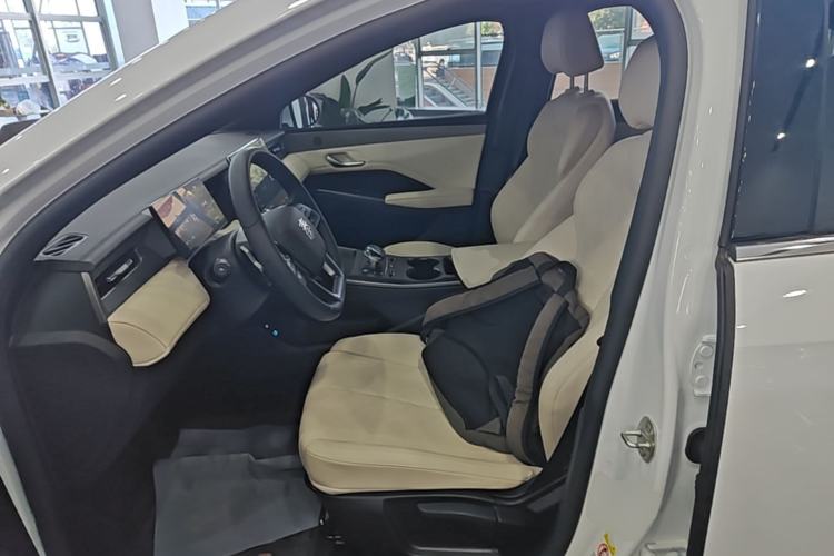 Used BYD Qin PLUS 2025 EV Smart Drive Edition 510KM Leading Model Left Front Seat