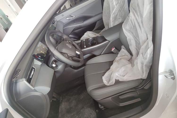 Used BYD Qin PLUS  Left Front Seat