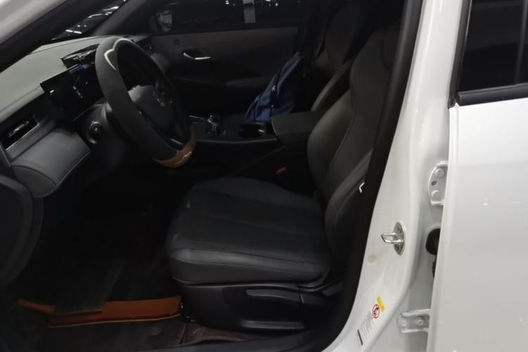 Used BYD Qin PLUS 2025 DM-i Smart Drive 55KM Leading Model Left Front Seat