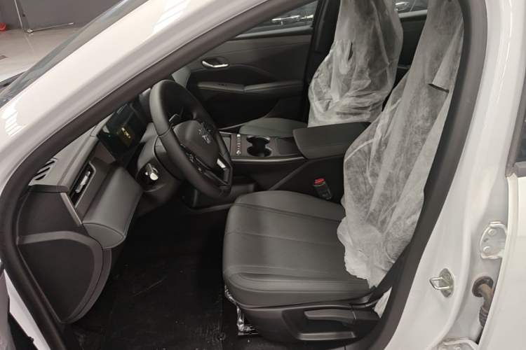 Used BYD Qin PLUS  Left Front Seat