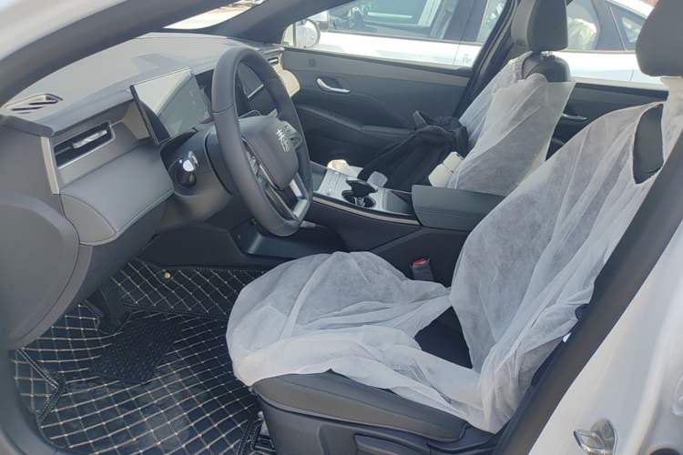 Used BYD Qin PLUS  Left Front Seat