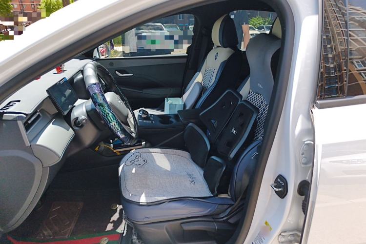 Used BYD Qin PLUS 2025 DM-i Smart Drive 55KM Leading Model Left Front Seat