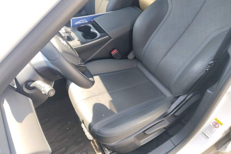 Used BYD Qin PLUS 2025 DM-i Smart Drive 55KM Leading Model Left Front Seat