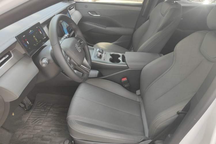 Used BYD Qin PLUS 2025 DM-i Smart Drive 55KM Leading Model Left Front Seat