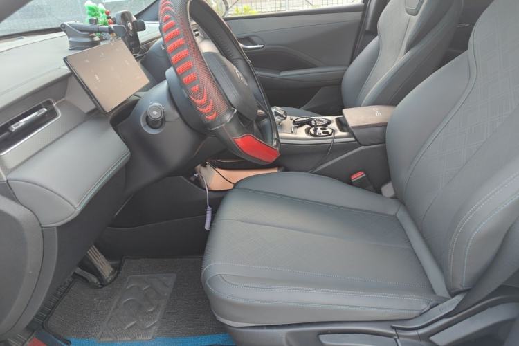 Used BYD Qin PLUS 2025 DM-i Smart Drive 55KM Beyond Model Left Front Seat