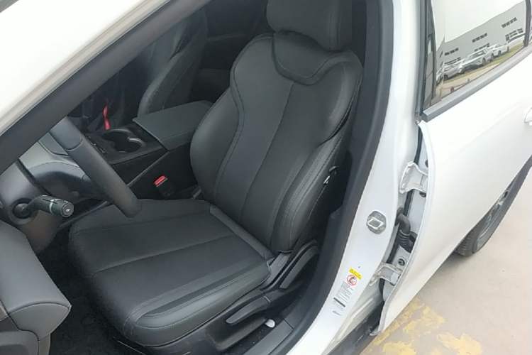 Used BYD Qin PLUS 2025 DM-i Smart Drive 55KM Leading Model Left Front Seat