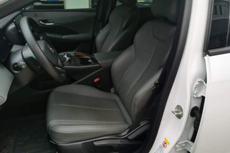 Used BYD Qin PLUS 2025 DM-i Smart Drive 55KM Leading Model Left Front Seat
