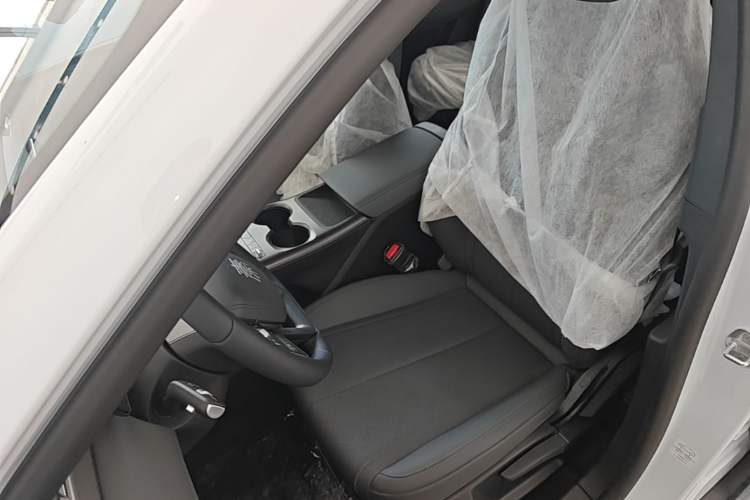 Used BYD Qin PLUS  Left Front Seat