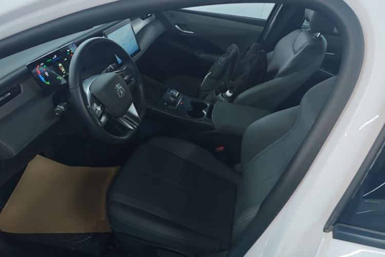 Used BYD Qin PLUS 2025 DM-i Smart Drive 55KM Leading Model Left Front Seat