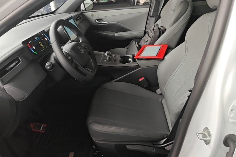 Used BYD Qin PLUS 2025 DM-i Smart Drive 55KM Leading Model Left Front Seat