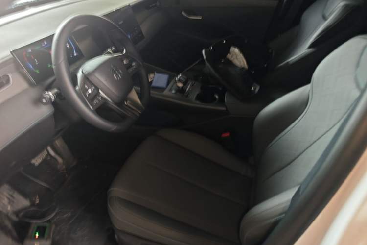 Used BYD Qin PLUS 2025 DM-i Smart Drive 55KM Leading Model Left Front Seat