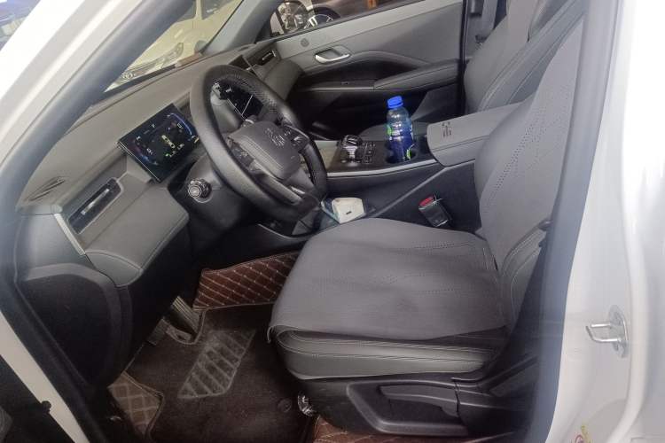 Used BYD Qin PLUS 2025 DM-i Smart Drive 55KM Leading Model Left Front Seat