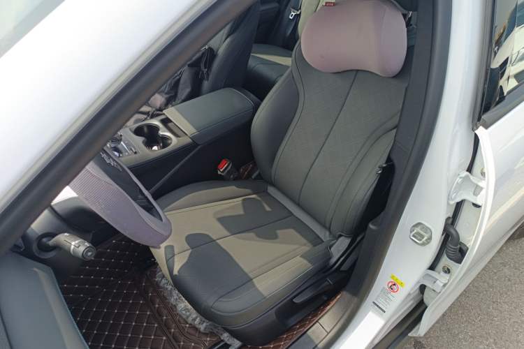 Used BYD Qin PLUS 2025 DM-i Smart Drive 55KM Leading Model Left Front Seat