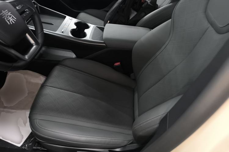 Used BYD Qin PLUS  Left Front Seat