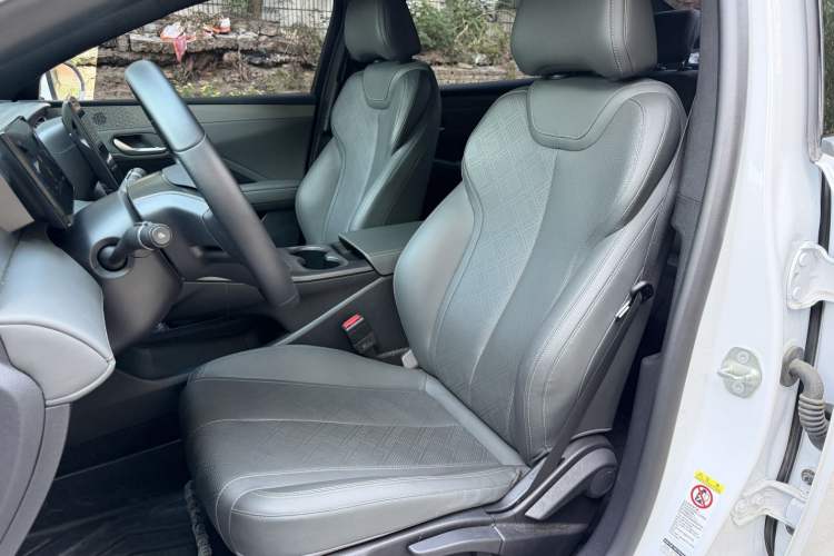 Used BYD Qin PLUS 2025 DM-i Smart Drive 55KM Leading Model Left Front Seat