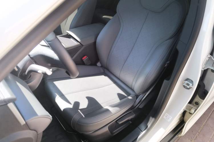 Used BYD Qin PLUS  Left Front Seat