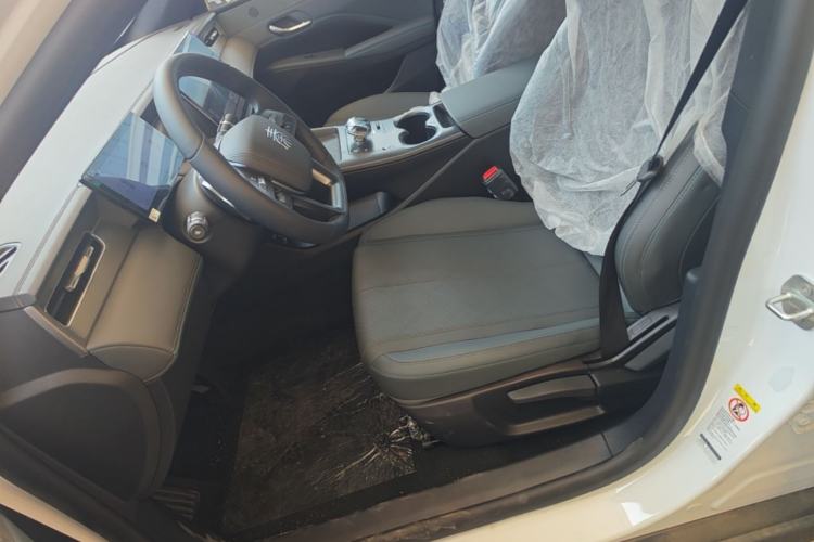 Used BYD Qin PLUS 2025 EV Smart Drive Edition 420KM Leading Model Left Front Seat