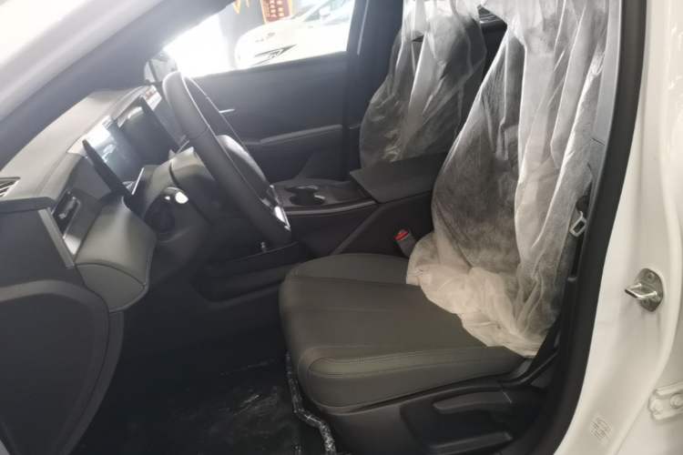 Used BYD Qin PLUS  Left Front Seat
