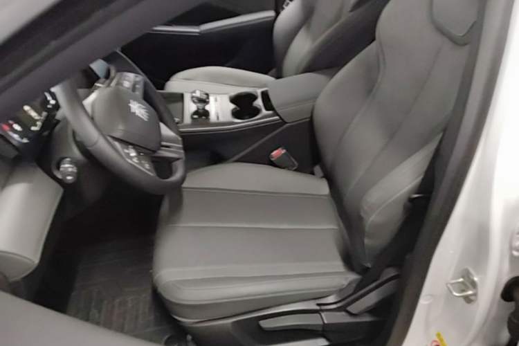 Used BYD Qin PLUS 2025 DM-i Smart Drive 55KM Leading Model Left Front Seat