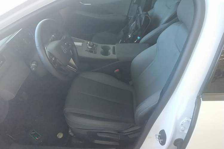 Used BYD Qin PLUS 2025 DM-i Smart Drive 55KM Leading Model Left Front Seat