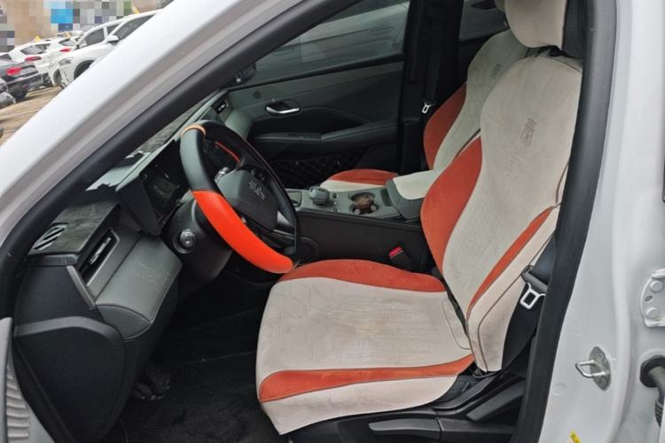 Used BYD Qin PLUS 2025 DM-i Smart Drive 55KM Leading Model Left Front Seat