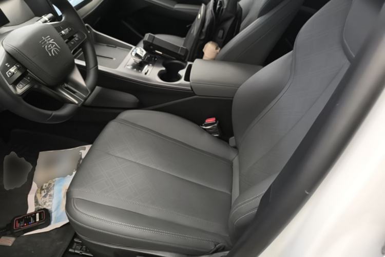 Used BYD Qin PLUS 2025 DM-i Smart Drive 55KM Leading Model Left Front Seat