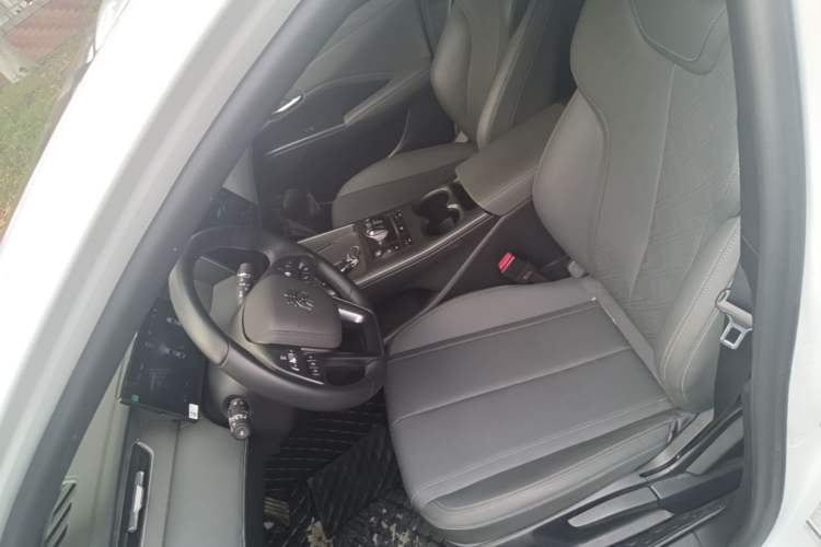 Used BYD Qin PLUS 2025 EV Smart Drive Edition 510KM Leading Model Left Front Seat