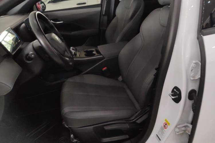 Used BYD Qin PLUS 2025 DM-i Smart Drive 55KM Leading Model Left Front Seat