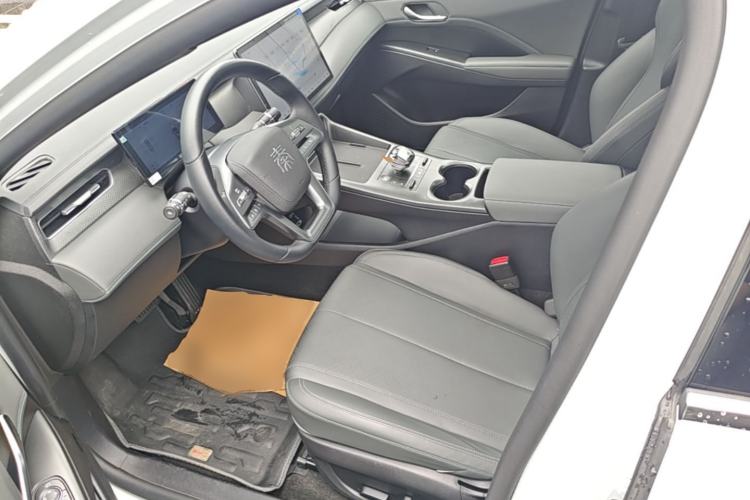 Used BYD Qin PLUS 2025 DM-i Smart Drive 120KM Superior Model Left Front Seat