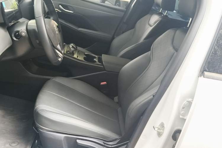 Used BYD Qin PLUS 2025 DM-i Smart Drive 55KM Leading Model Left Front Seat