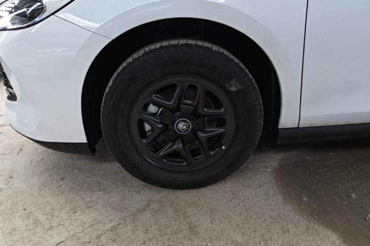 Used BYD Qin PLUS  Left Front Wheel Hub