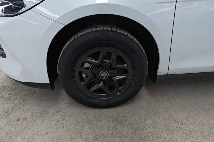 Used BYD Qin PLUS  Left Front Wheel Hub