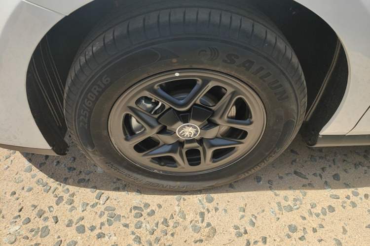 Used BYD Qin PLUS  Left Front Wheel Hub