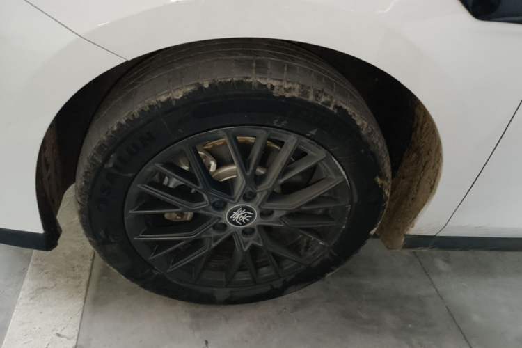 Used BYD Qin PLUS 2025 EV Smart Drive Edition 510KM Leading Model Left Front Wheel Hub