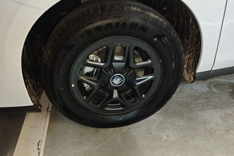 Used BYD Qin PLUS  Left Front Wheel Hub
