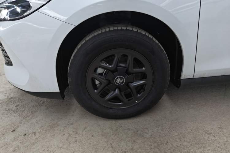 Used BYD Qin PLUS  Left Front Wheel Hub