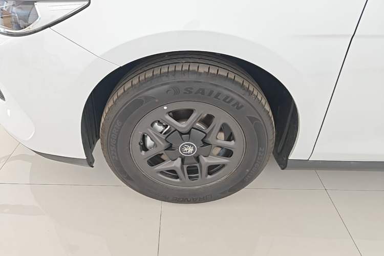 Used BYD Qin PLUS  Left Front Wheel Hub