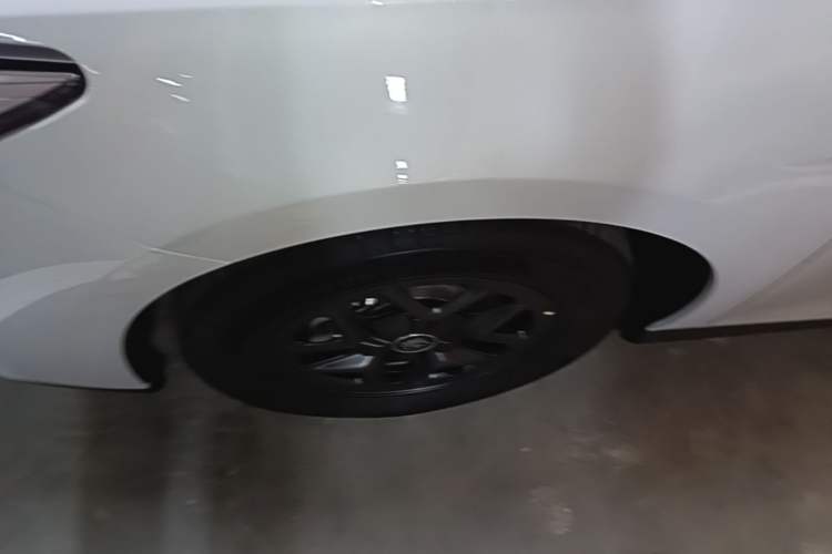 Used BYD Qin PLUS  Left Front Wheel Hub