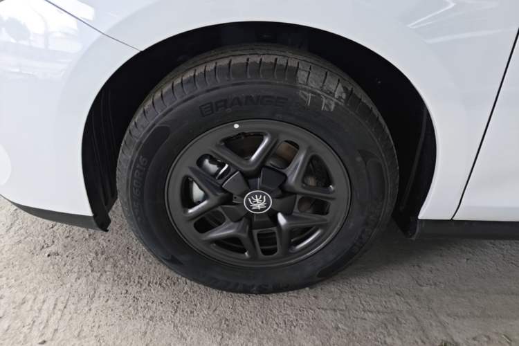 Used BYD Qin PLUS  Left Front Wheel Hub