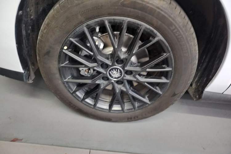 Used BYD Qin PLUS  Left Front Wheel Hub