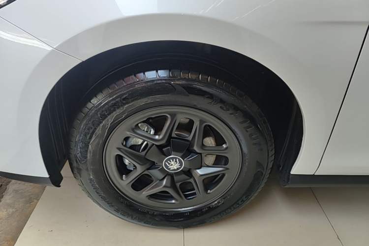 Used BYD Qin PLUS  Left Front Wheel Hub