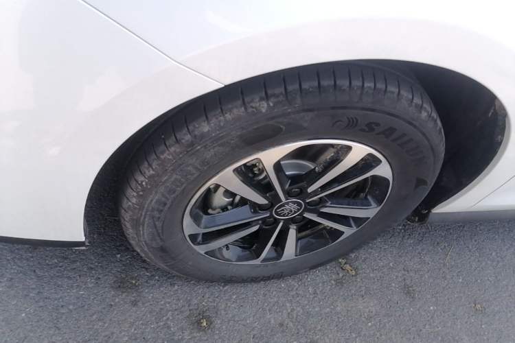 Used BYD Qin PLUS  Left Front Wheel Hub