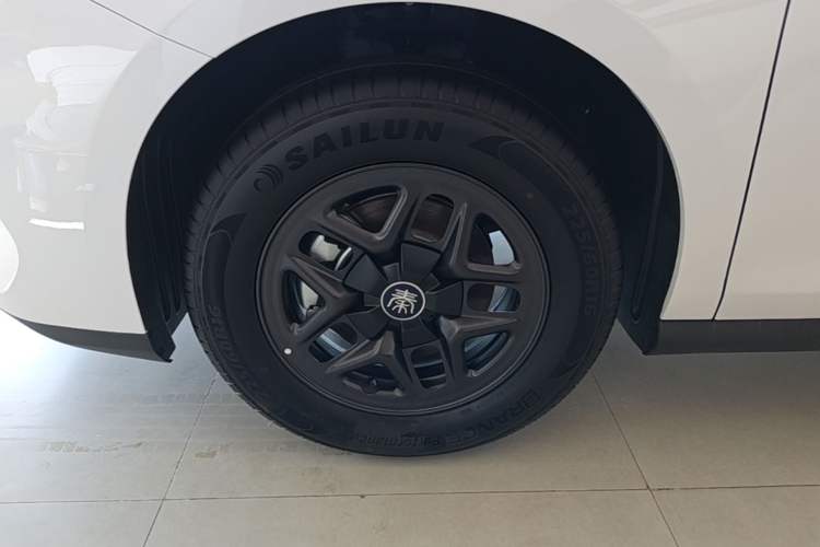 Used BYD Qin PLUS  Left Front Wheel Hub