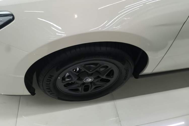 Used BYD Qin PLUS  Left Front Wheel Hub